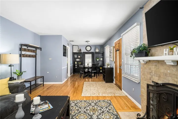 1414 E Maple, Orange, California 92866