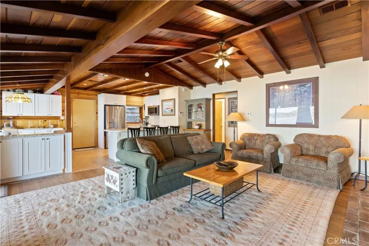 3296 Southlake Drive, Kelseyville, California 95451