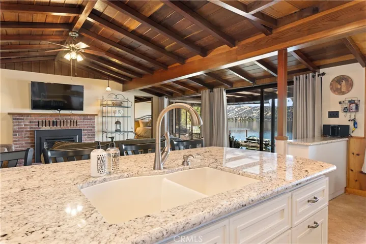 3296 Southlake Drive, Kelseyville, California 95451