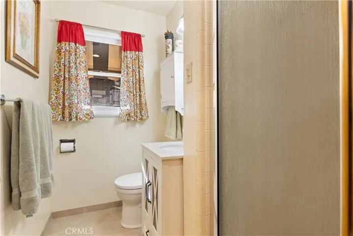 3296 Southlake Drive, Kelseyville, California 95451