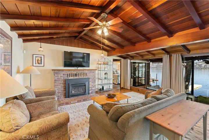 3296 Southlake Drive, Kelseyville, California 95451