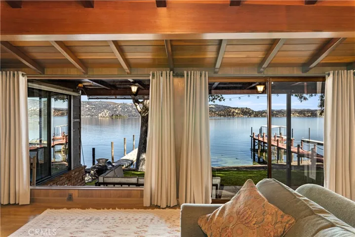 3296 Southlake Drive, Kelseyville, California 95451