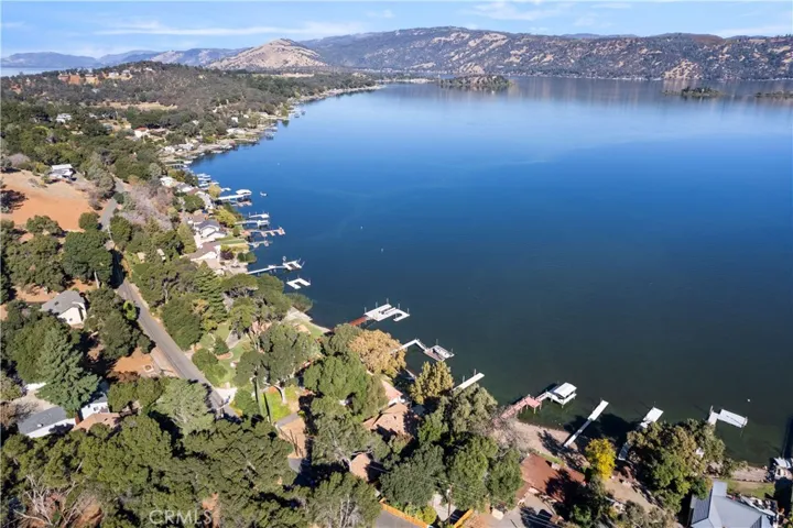 3296 Southlake Drive, Kelseyville, California 95451
