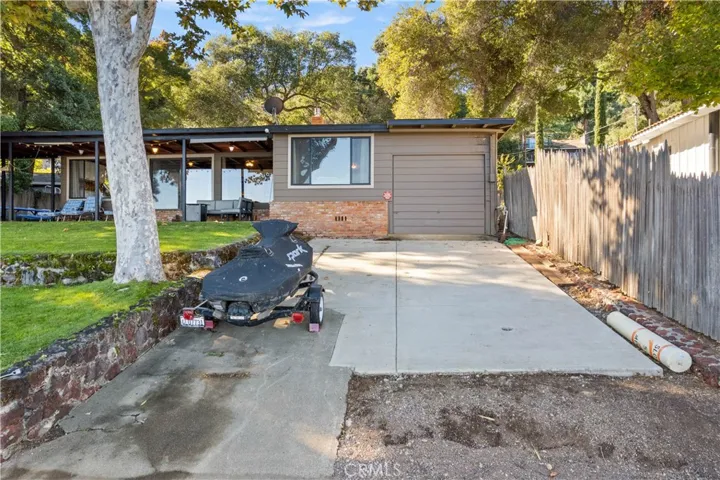 3296 Southlake Drive, Kelseyville, California 95451
