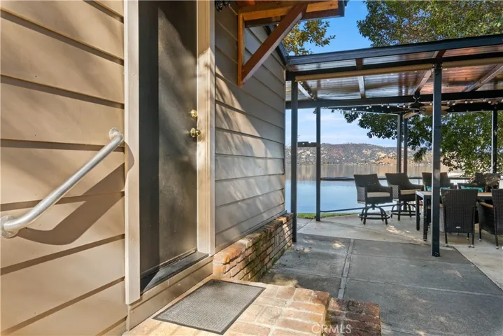3296 Southlake Drive, Kelseyville, California 95451