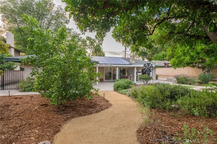 1770 Bridgeport Avenue, Claremont, California 91711
