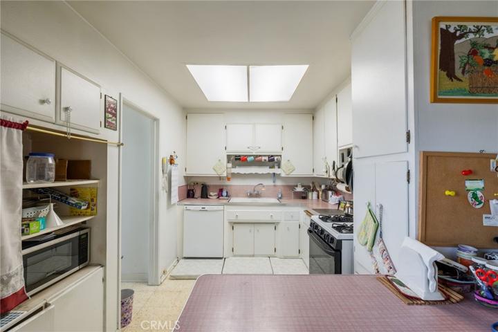 6202 Camphor Avenue, Westminster, California 92683