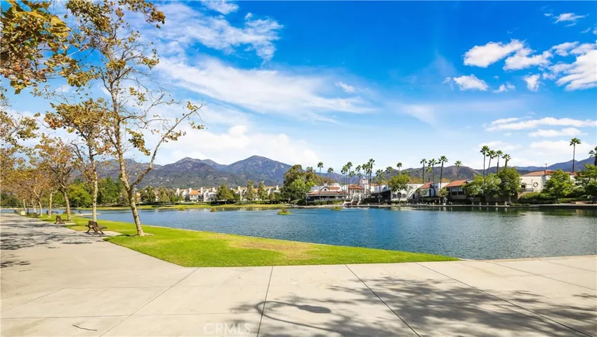 18 Mirlo 89, Rancho Santa Margarita, California 92688