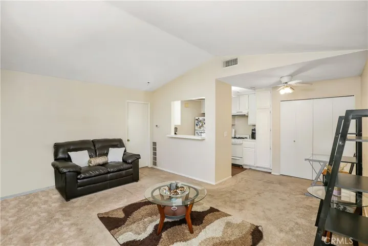 18 Mirlo 89, Rancho Santa Margarita, California 92688