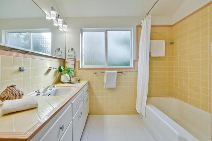 663 Yosemite Avenue, Mountain View, California 94041