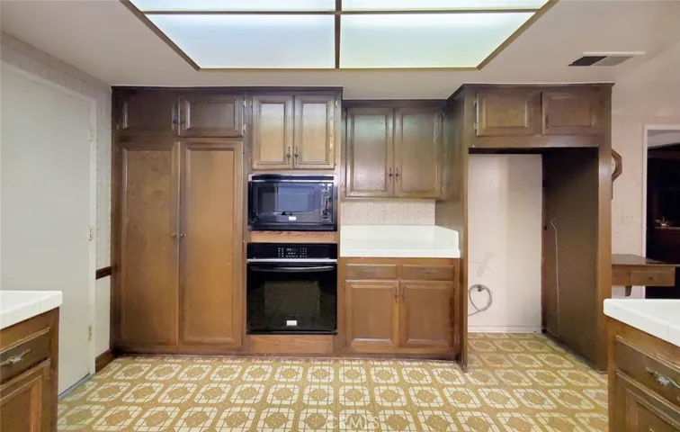 7211 Rockmont Avenue, Westminster, California 92683