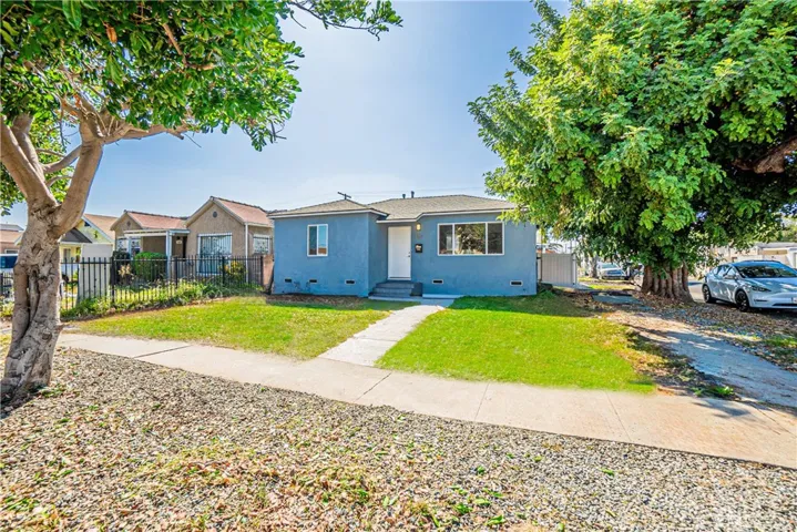 10410 Baring Cross Street, Los Angeles, California 90044