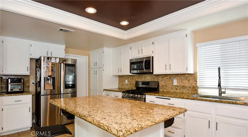1301 Del Rio Way, Ontario, California 91764