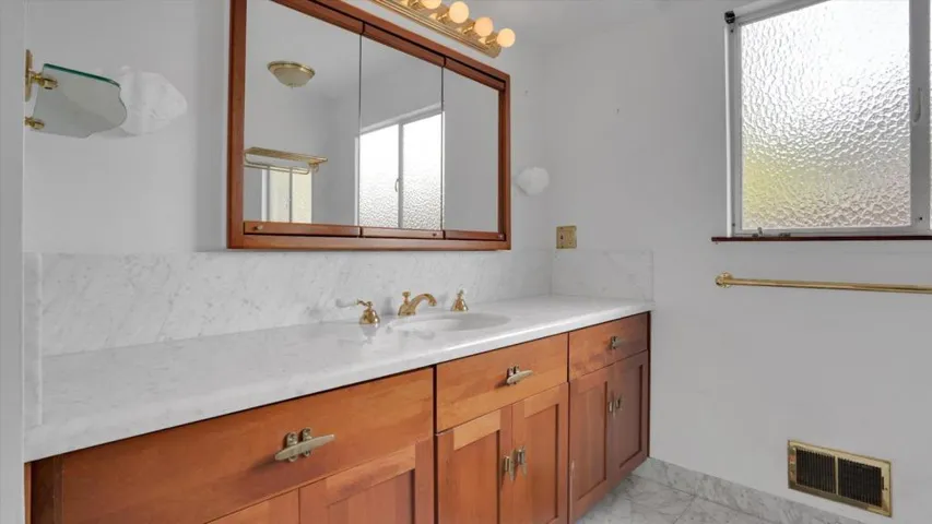 19814 Bonnie Ridge Way, Saratoga, California 95070