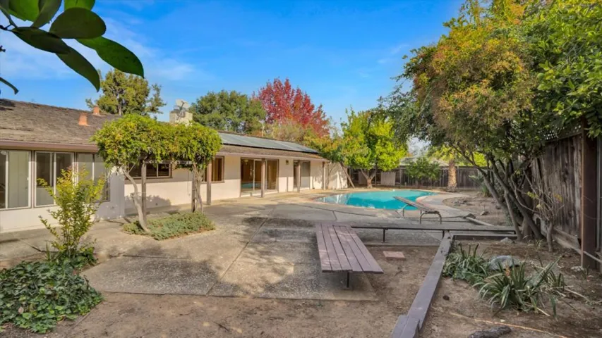 19814 Bonnie Ridge Way, Saratoga, California 95070