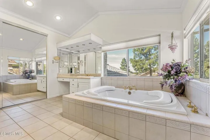 2824 Chippewa Ave, Simi Valley - HsHProd