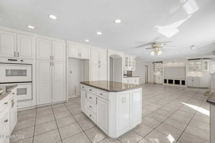 2824 Chippewa Ave, Simi Valley - HsHProd