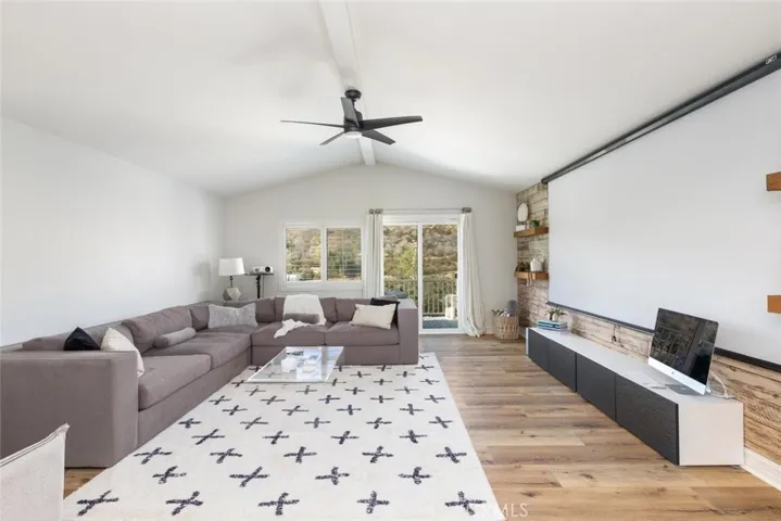 34136 Starpoint Street, Temecula, California 92592