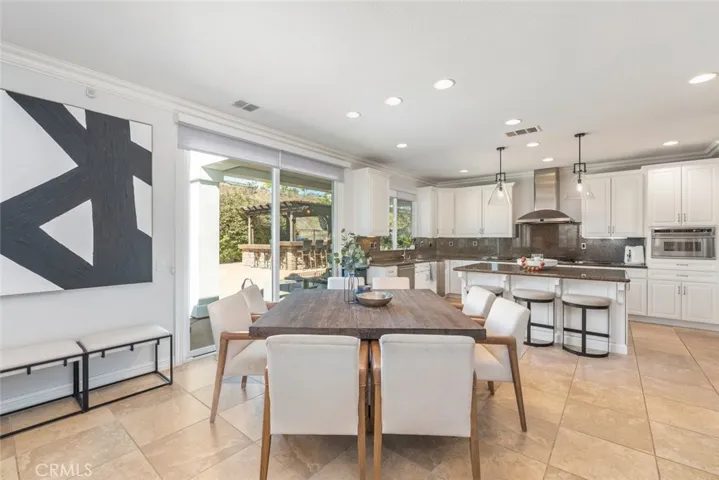 34136 Starpoint Street, Temecula, California 92592