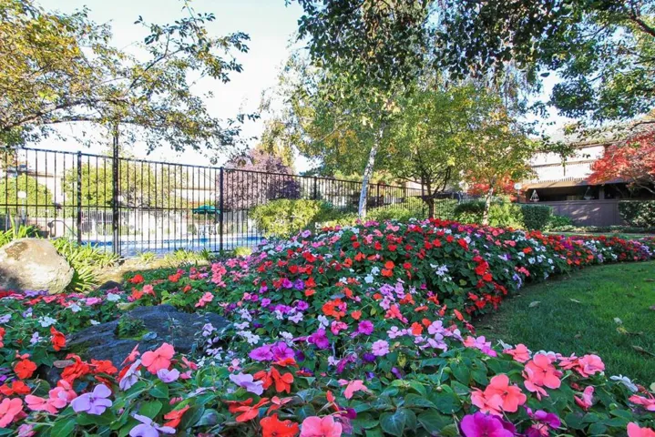 49 Showers Drive J219, Mountain View, California 94040