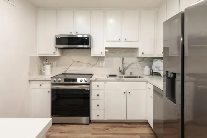 49 Showers Drive J219, Mountain View, California 94040