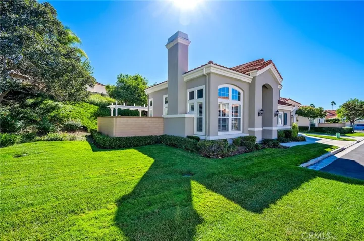 Corner lot with greenbelt