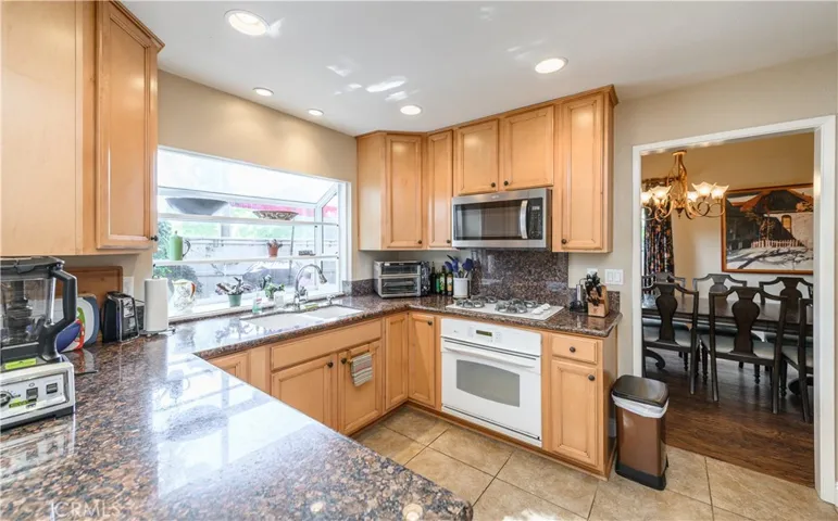 11 Oakgrove Unit 48, Irvine, California 92604