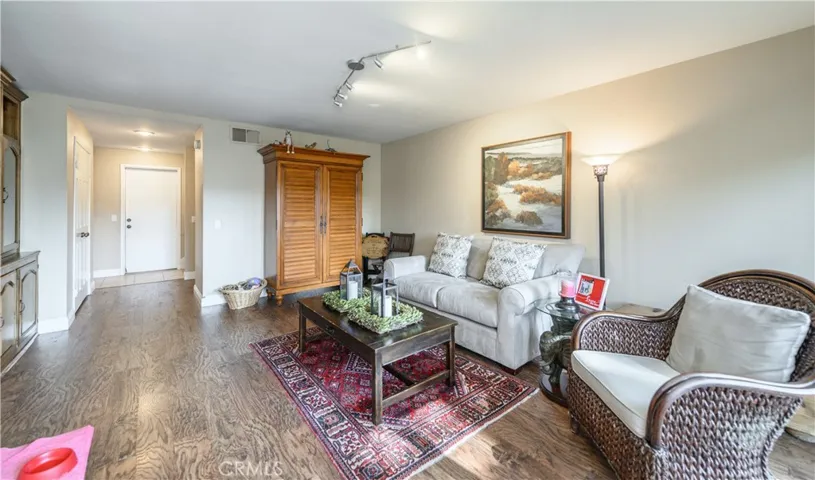 11 Oakgrove Unit 48, Irvine, California 92604