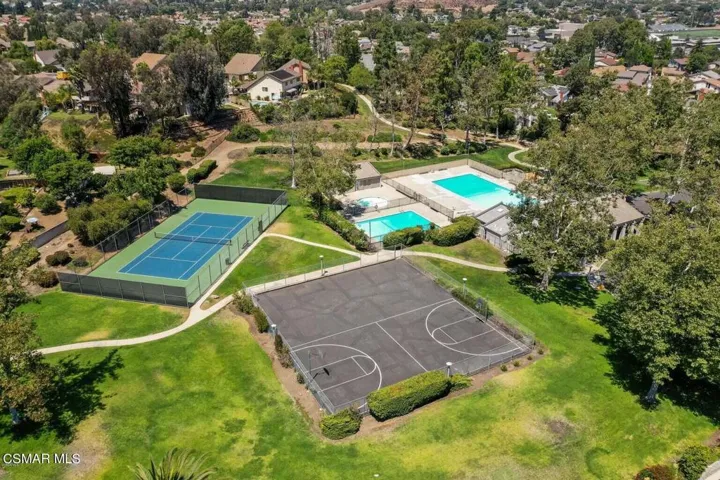 CAYO GRANDE COURTS