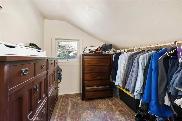 Bedroom 2 - closet 1