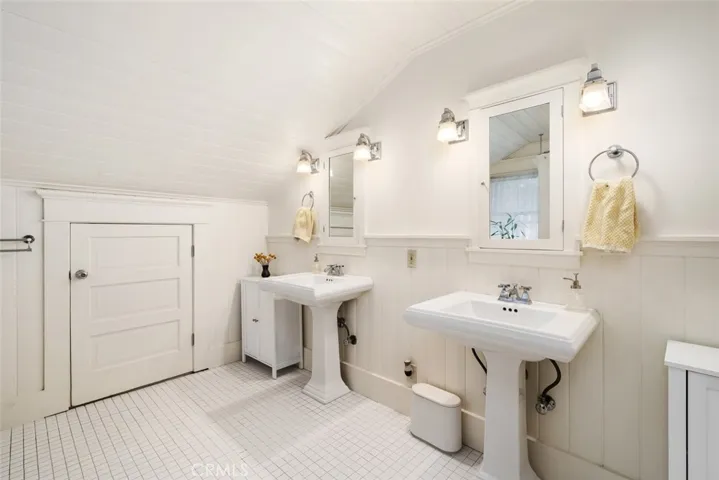 Upstairs Bathroom