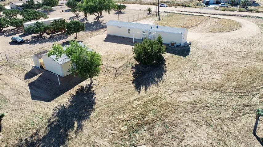 6084 Elsinore Road, Phelan, California 92371