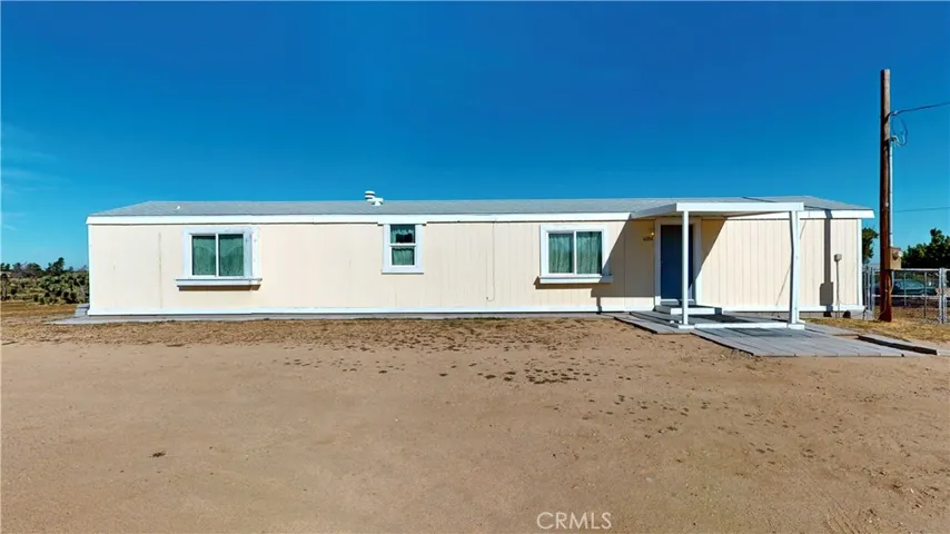6084 Elsinore Road, Phelan, California 92371