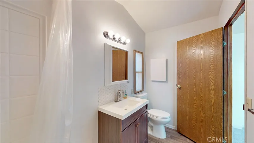 6084 Elsinore Road, Phelan, California 92371