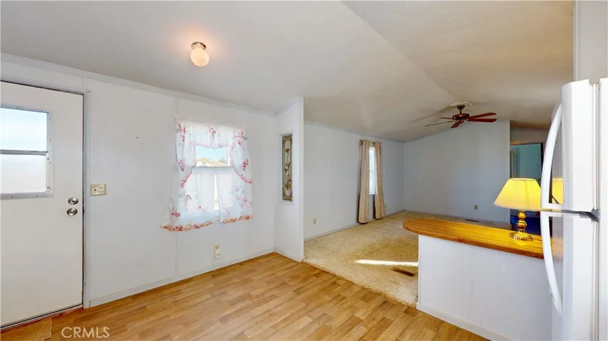 6084 Elsinore Road, Phelan, California 92371