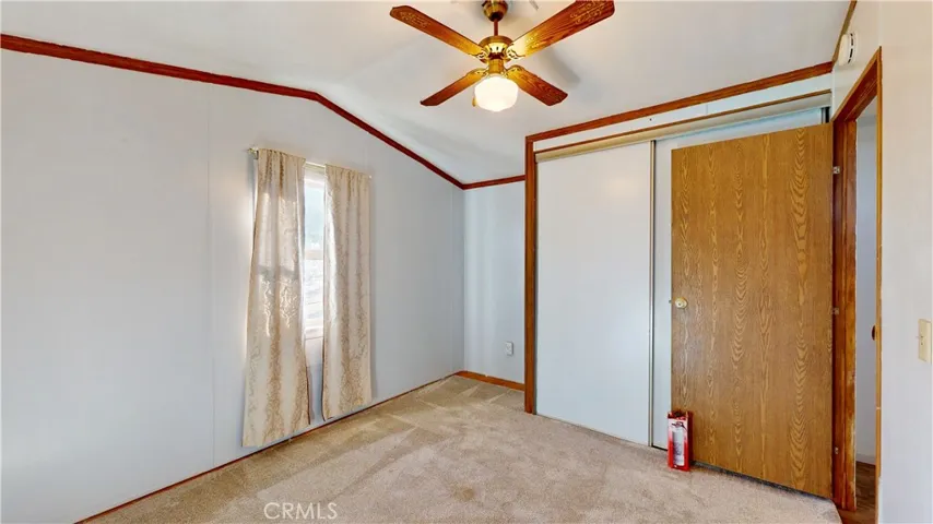 6084 Elsinore Road, Phelan, California 92371