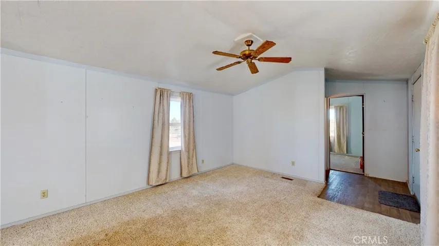 6084 Elsinore Road, Phelan, California 92371
