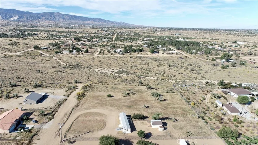 6084 Elsinore Road, Phelan, California 92371