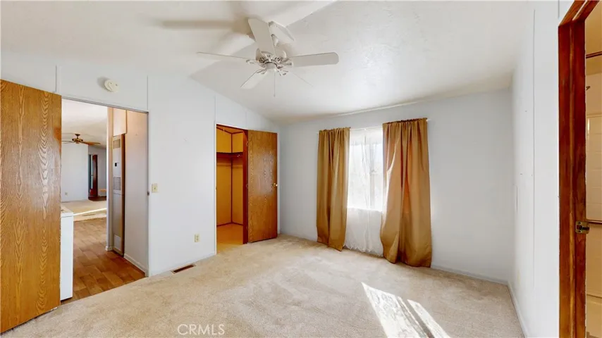 6084 Elsinore Road, Phelan, California 92371