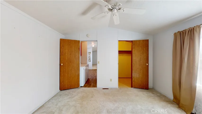 6084 Elsinore Road, Phelan, California 92371
