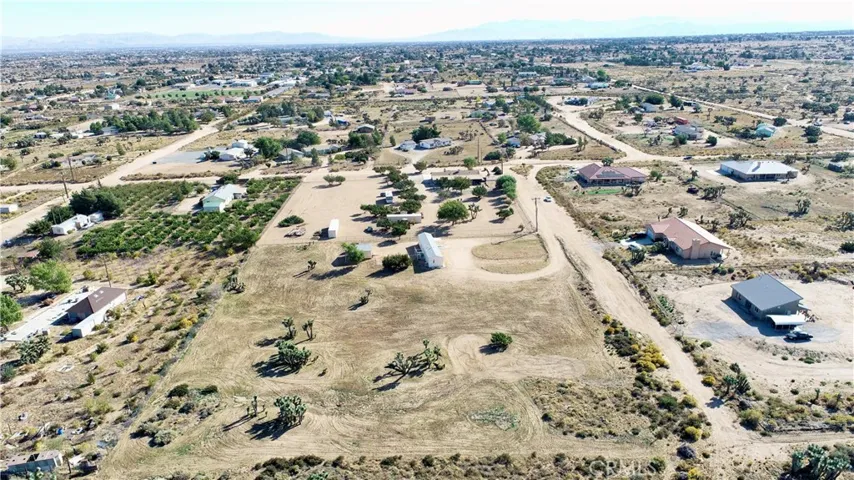 6084 Elsinore Road, Phelan, California 92371