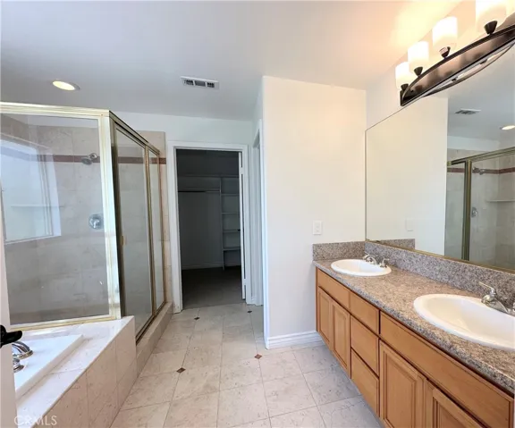 Dual sinks