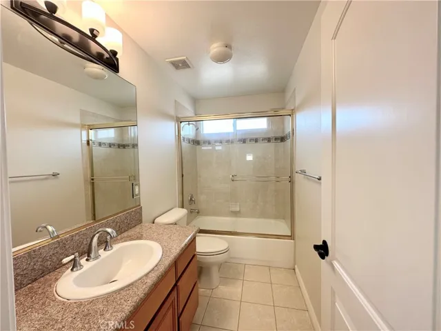 Downstairs full bath