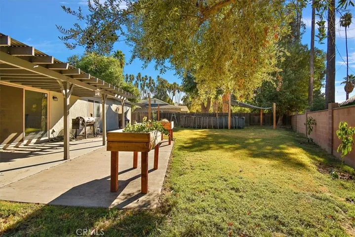 4560 Circle Lazy J Road, Riverside, California 92501