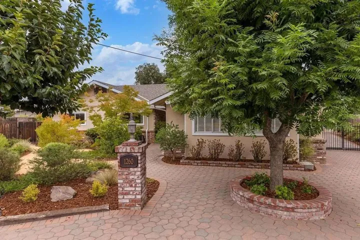 1260 Heritage Court, Los Altos, California 94024