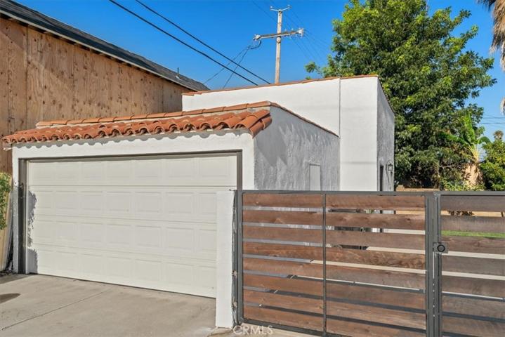 1859 W 84th Street, Los Angeles, California 90047