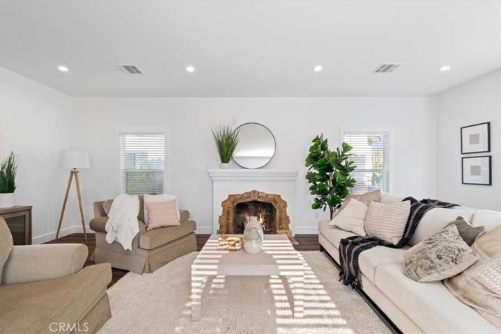 1859 W 84th Street, Los Angeles, California 90047