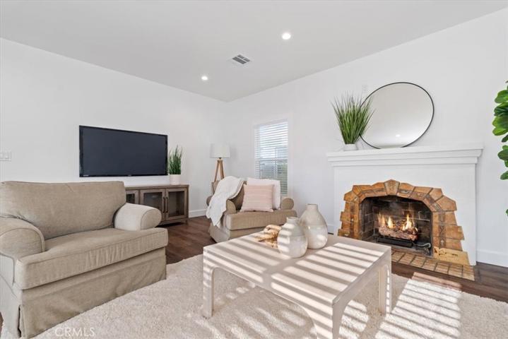 1859 W 84th Street, Los Angeles, California 90047