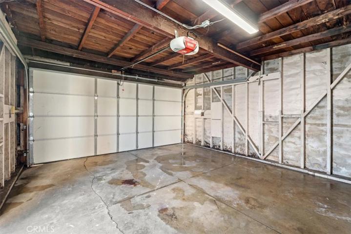 1859 W 84th Street, Los Angeles, California 90047