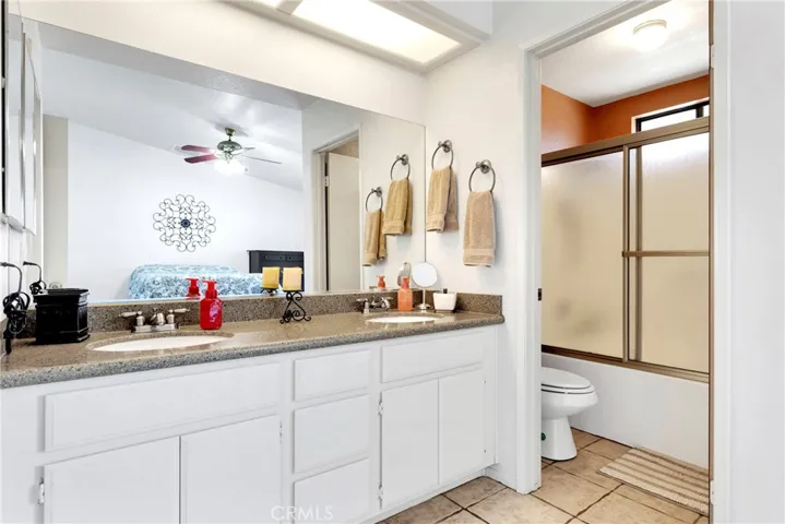 15454 Via Cartagena Street, Hesperia, California 92345